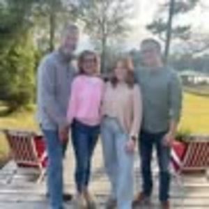 Meet your Posher, Leigh